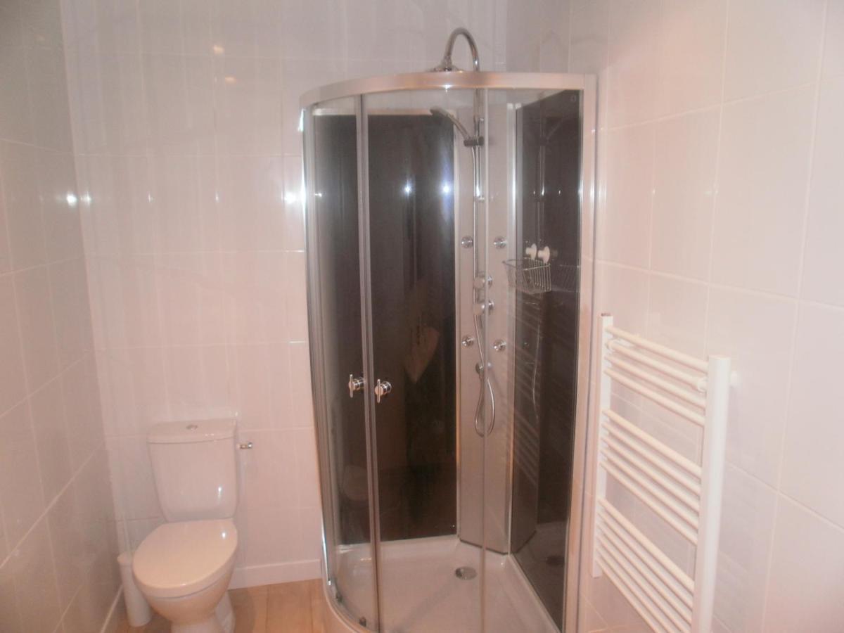 Gites Du Manoir Runan Exteriör bild