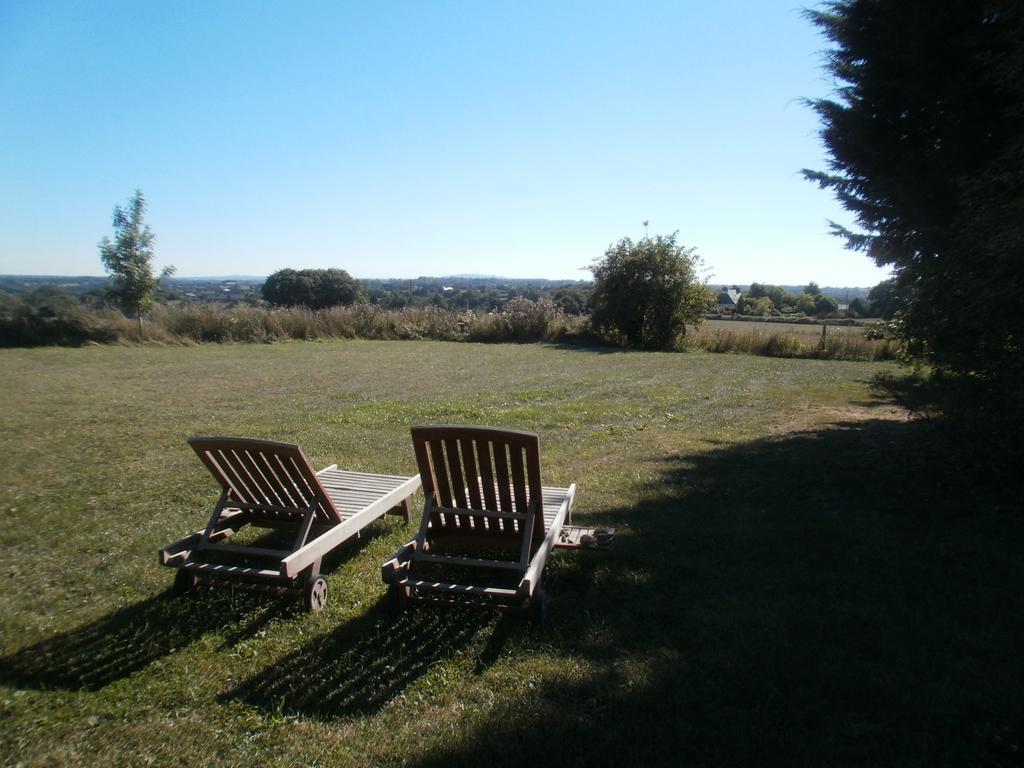 Gites Du Manoir Runan Exteriör bild