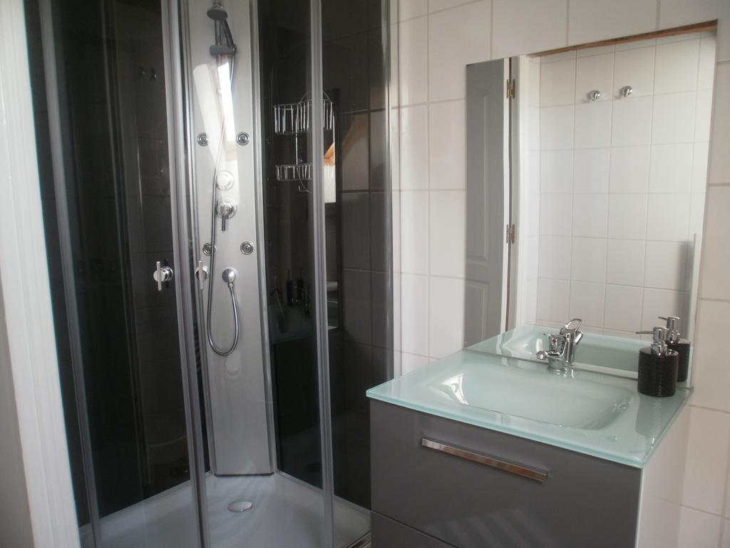 Gites Du Manoir Runan Exteriör bild