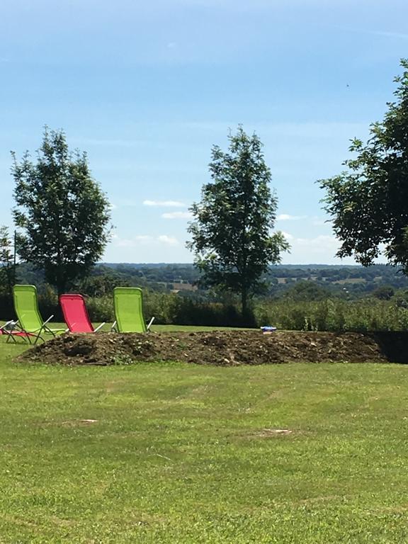 Gites Du Manoir Runan Exteriör bild